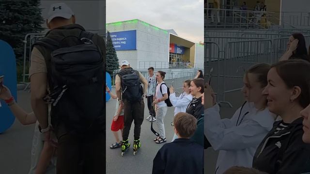 VK портал на ВДНХ, Тюмень на связи 🤟 смотреть онлайн