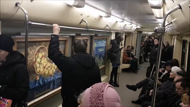 81-740.1/741.1 "Русич" | "Акварель" на станции "Измайловская" смотреть онлайн