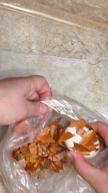 красим яйца натуральными красителями