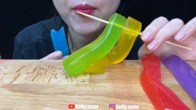 ASMR * RAINBOW JELLY, ROCK CANDY MUKBANG / 레인보우젤리, 락캔디 먹방 смотреть онлайн