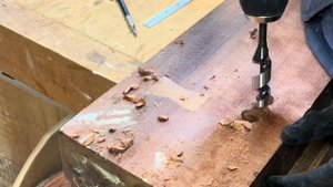 Изготовление бюджетных столярных тисков для верстака мастером Масао