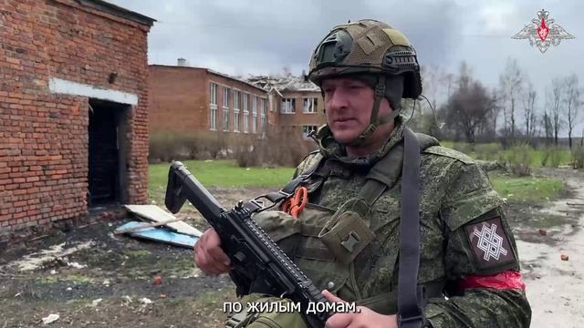 🪖 Военнослужащие 89 гвардейского саперного полка и добровольцы «Барс-Курск» разминируют освобожд...