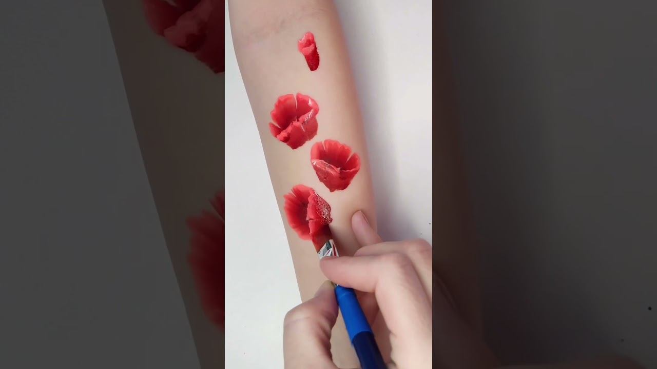 Аквагрим на руке «быстрые цветы» от Елены Рукавишниковой  #beautybar #аквагрим #facepainting