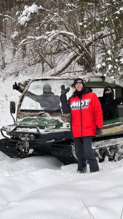 Катание на вездеходе Tinger Track возле Ярославля: Экстремальные развлечения Агентства Экстрима АХАА