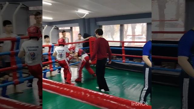 Спаринги перед соревнованиям по кикбоксингу