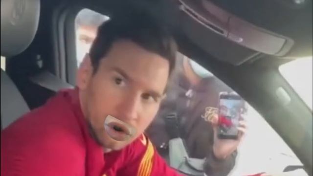 Поздравляю! Месси пригласил вас на др смотреть онлайн