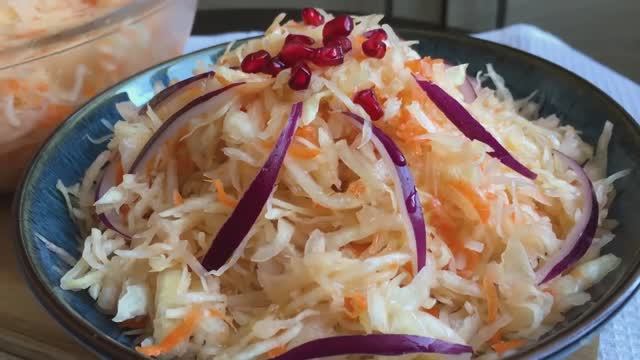 КВАШЕНАЯ КАПУСТА В Собственном Соку! Классический Рецепт (Без Сахара и Воды)