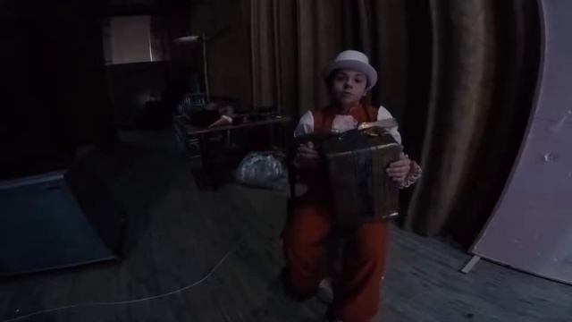 Золушка за кадром. 2017 смотреть онлайн