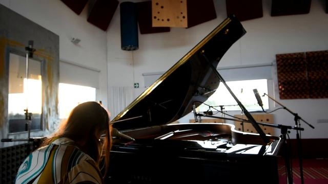 maia illa isómera смотреть онлайн