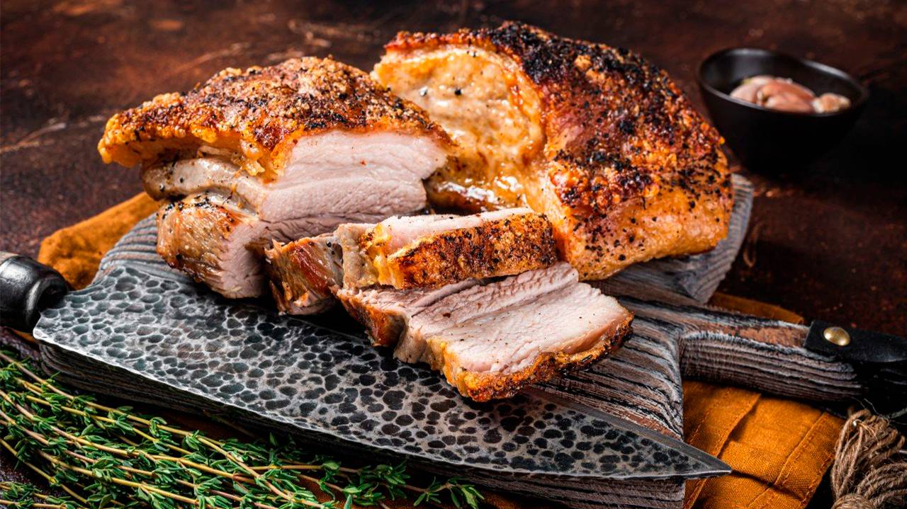 НЕЖНАЯ ГРУДИНКА В ДУХОВКЕ С КАРТОФЕЛЕМ! Безумно вкусно, ПРОСТО ТАЕТ ВО РТУ! ПРОСТО и ЛЕГКО!