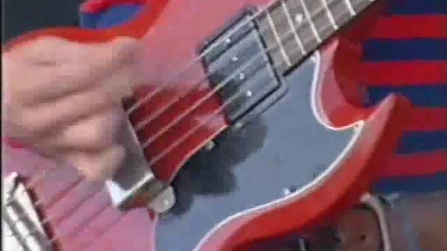 Kings of Leon - Red Morning Light at T in the Park 2003 смотреть онлайн