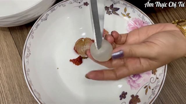 VẢI NGÂM | Cách Làm Trái Vải Ngâm Đường Giải Khát - Ẩm Thực Chị Tư смотреть онлайн