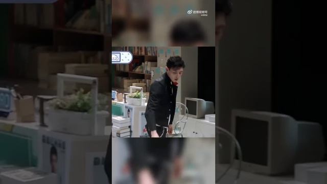 Дэн Лунь. Твоя прекрасная улыбка учащает пульс.