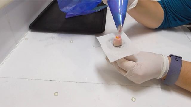 Piping Peonies with cold process soap and wilton tip 127 | Soy and Shea смотреть онлайн