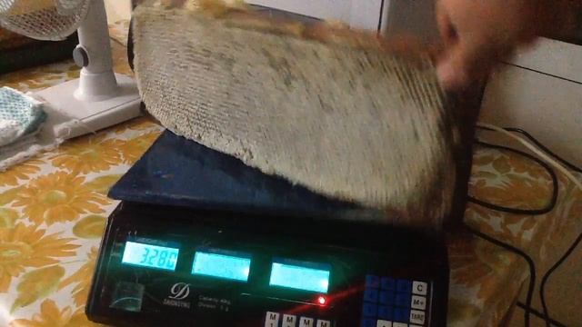 Колко тежи 1/2ДБ(магазинна) пита с мед - част 1 смотреть онлайн