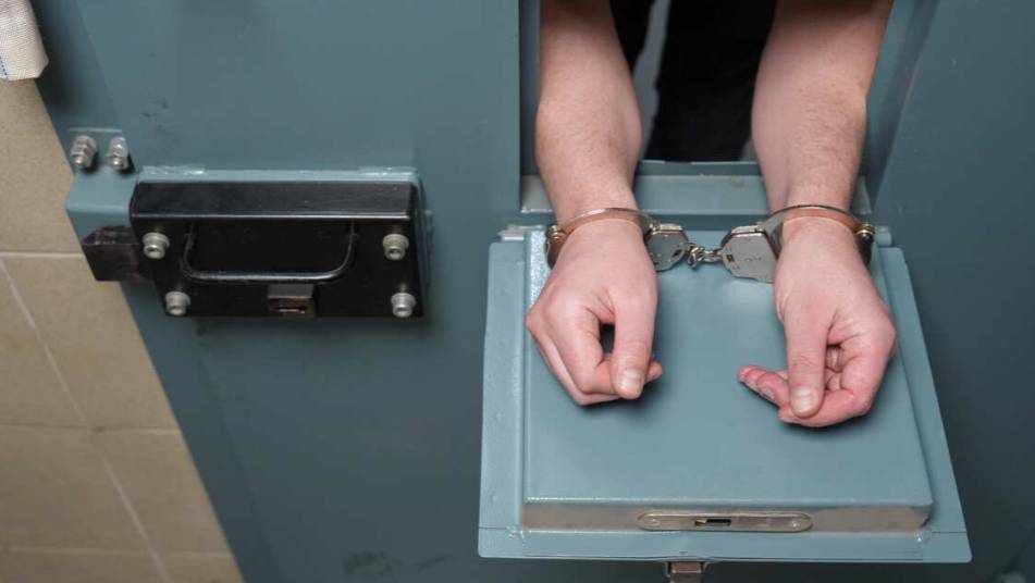Суд продлил арест серийному маньяку-душителю Миргороду