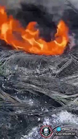 Последствия прилёта шести БПЛА-камикадзе «Герань» по объекту противника в Славянске