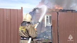 В Рыбном пожарные спасли жилой дом