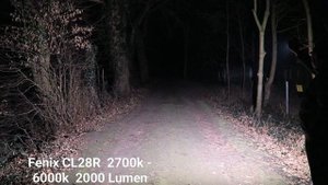 Fenix CL28R  2700k - 6000k   2000 Lumen