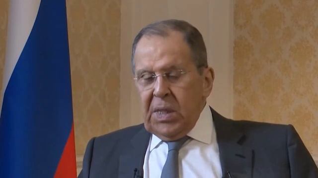 Лавров охарактеризовал Зеленского как «существо» и отметил, что ему не помешал бы «последний патрон»