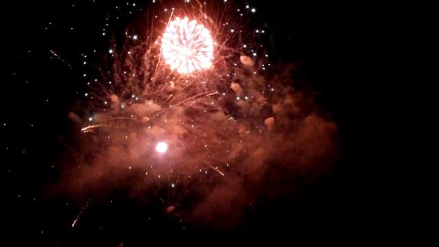 фейеверк на День России смотреть онлайн