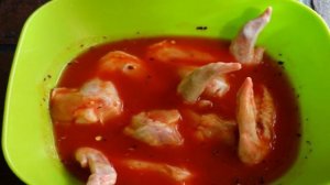 Куриные крылышки в остром томатном маринаде