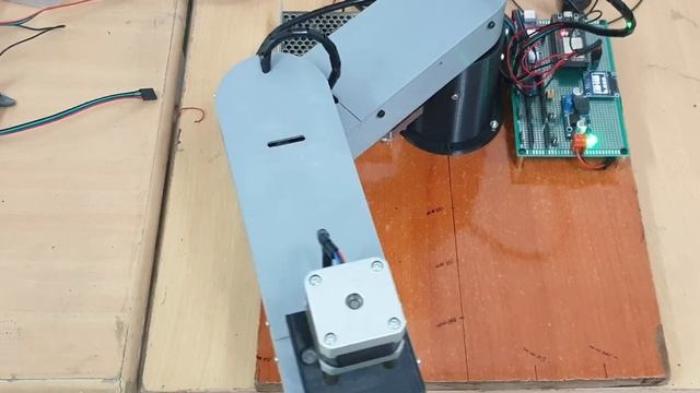 SCARA Robot with Inverse Kinematics смотреть онлайн