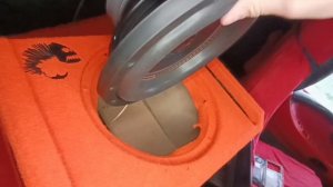 Установка DL Audio Piranha Orange 10A V.2 в фуру