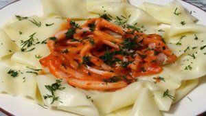 Паста папарделле с кальмарами