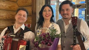 Добры настрой!- Екатерина Булатовская, Дмитрий Стреж (балалайка), Сергей Баевич (баян)