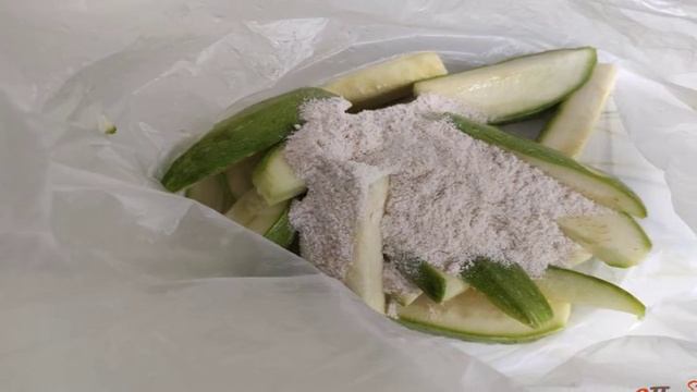 Кабачки запечённые в панировке