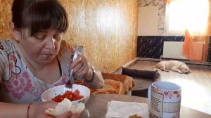 Обед в деревне, своя зелень для салатика ,Огородный сезон Открыт, грядок Не Хватило ,чтоже посадила