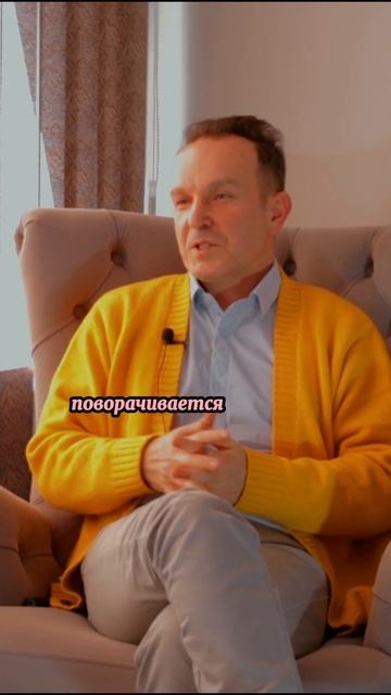 Почему индийские фильмы весёлые.
