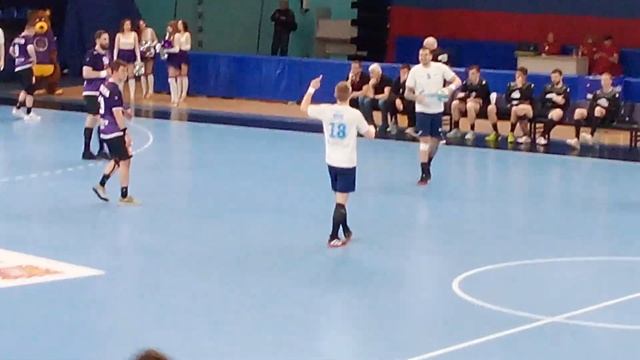 Середина гандбола Чеховские Медведи Зенит (Санкт-Петербург) ДС Олимпийский (г.Чехов) смотреть онлайн