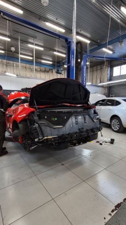 Chevrolet Corvette E-Ray
Часть 3