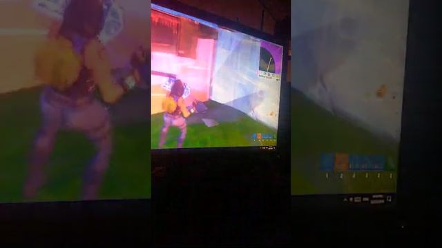 Zone wars-последен клип за 2019 и посрещане на 2020 година смотреть онлайн