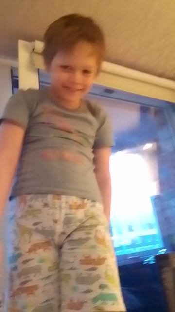 VID_20250416_200536.mp4