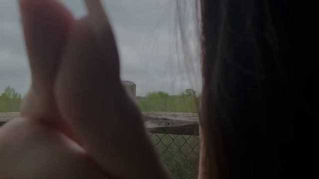 ASMR hand movements & whispers / АСМР движения рук и шёпот