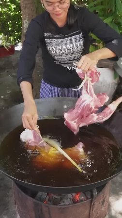 УДИВИТЕЛЬНЫЕ ПРИГОТОВЛЕНИЯ СВИНЫХ НОжек ОТ ДЕРЕВЕНСКОГО ШЕФА