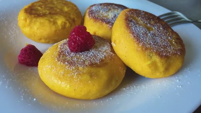 СЫРНИКИ С ТЫКВОЙ И ТВОРОГО! Нежные сырники Без Манки!