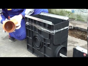 Монтаж пластиковых водоотводных лотков Gidrolica
