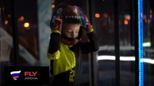 Детям можно летать в аэротрубе с 4х лет. Учимся с FlyArena