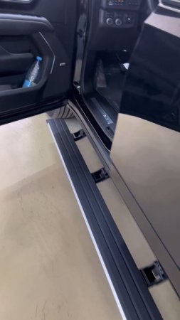 Chevrolet Tahoe V с электропорогами ATS намного лучше