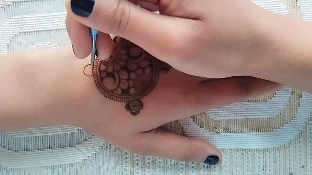 New stylish back hand mehndi design | Easy mehndi design | Mandala mehndi design | Mehndi ka design смотреть онлайн