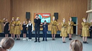 "Песенка фронтового шофера" сл. Н. Лобковского, муз. Б. Мокроусова
