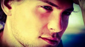 Афанасий Фет "Эти думы, эти грезы..." Читает Павел Морозов