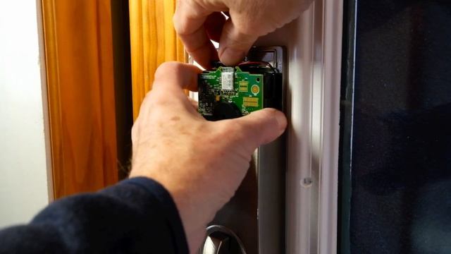 Schlage Sense Door Lock Battery Replacement смотреть онлайн