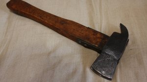 Топор пожарной охраны