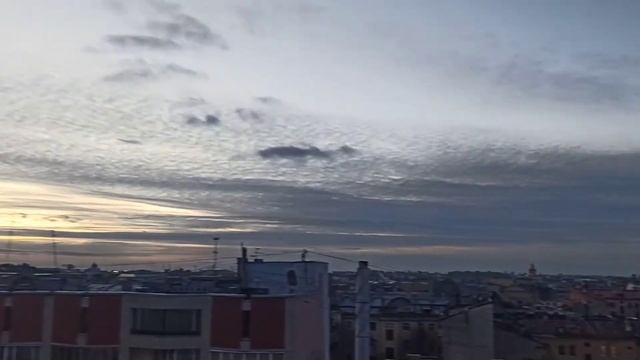 Лофт проект Этажи, СПб, потрясающий и безопасный вид на Петербургские крыши