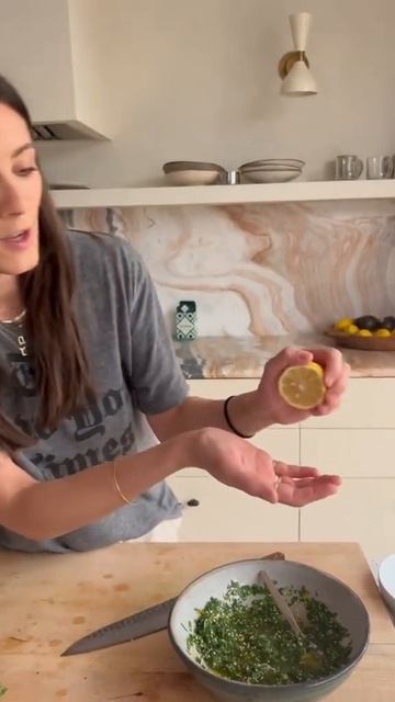 Chef Shares Lemon Juice Hack | Eden Eats смотреть онлайн